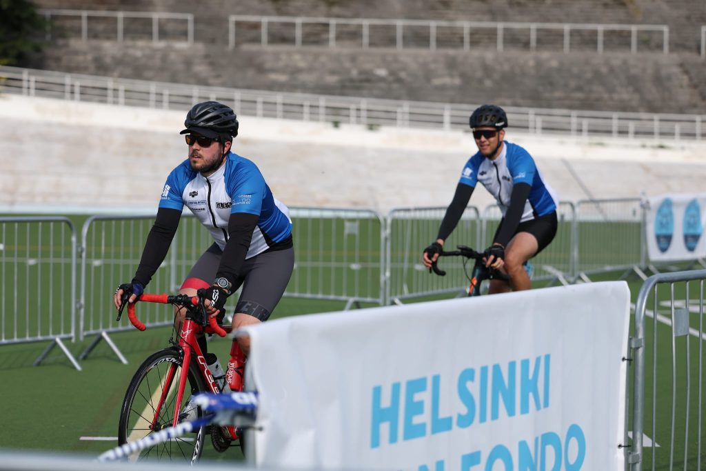 VM Suomalaisen pyöräilijät Helsinki Gran Fondossa